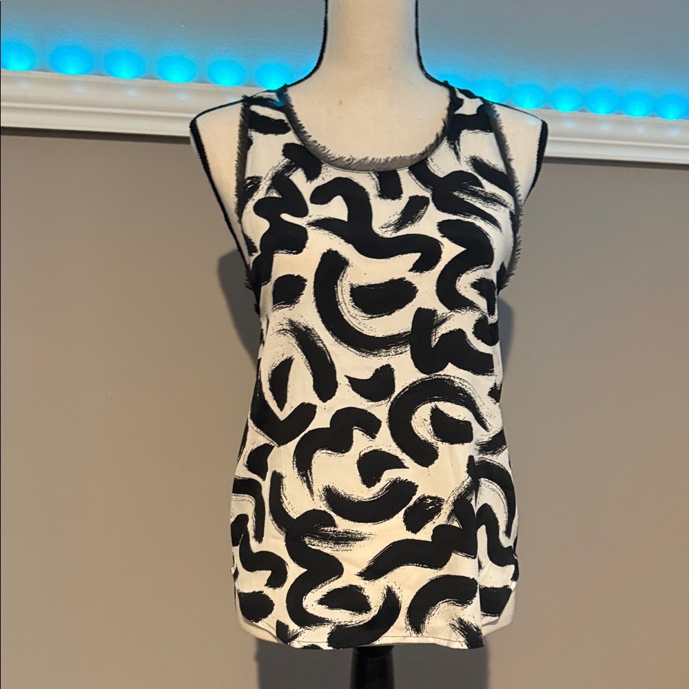 H&M Black and White Abstract Tank Top